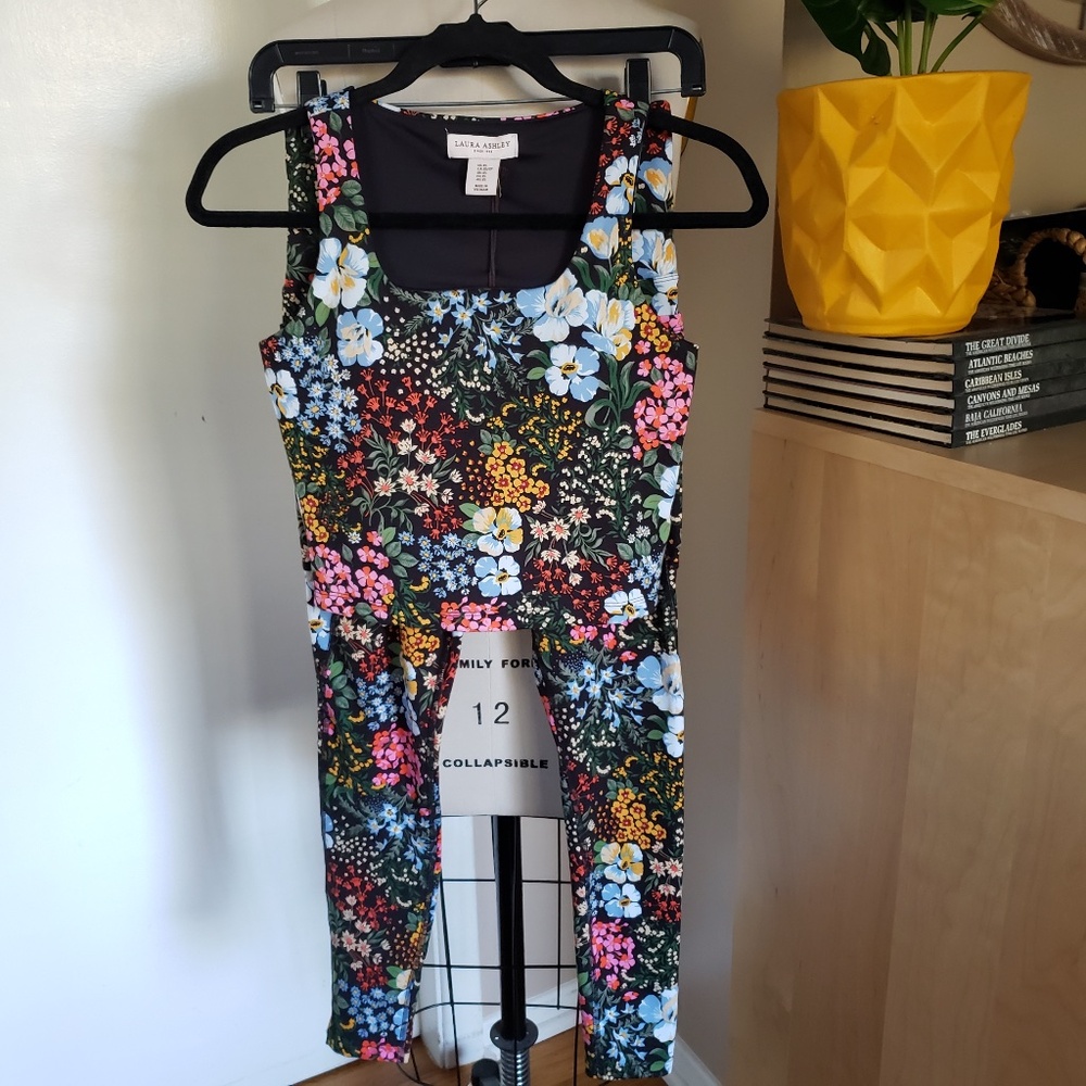 Women's Floral Two-Piece Workout Set Size XS NEW